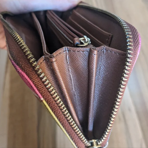 Fossil Zip Wallet Clutch - Colorblock Geometric Pattern - Picture 5 of 11